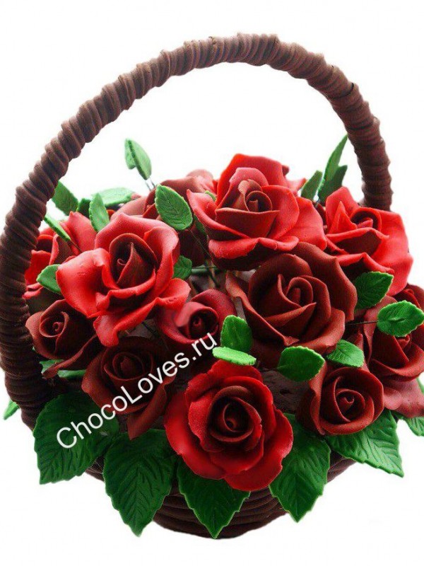 Шоколадный букет с красными розами