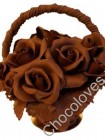 Шоколадная корзина с шоколадными розами