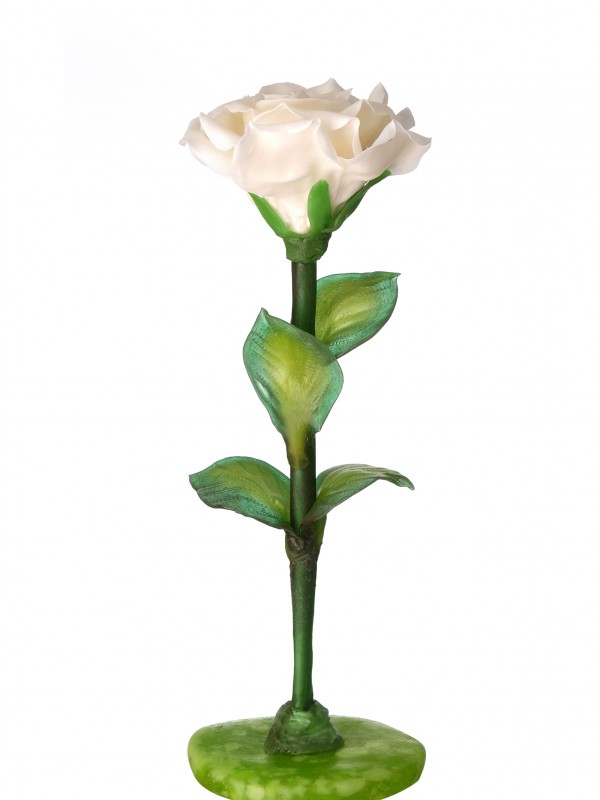 Белая роза из карамели
